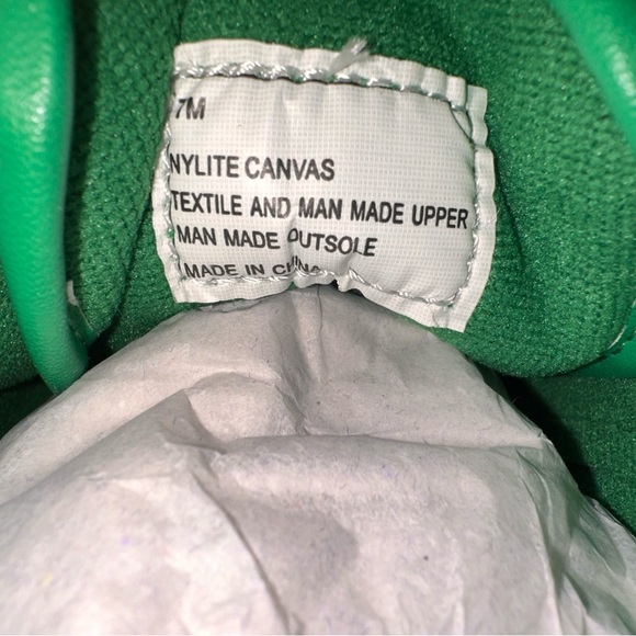 NIB Women’s Tretorn Nylite Plus Canvas Sneakers comfort insole- US 7 M - Picture 11 of 12